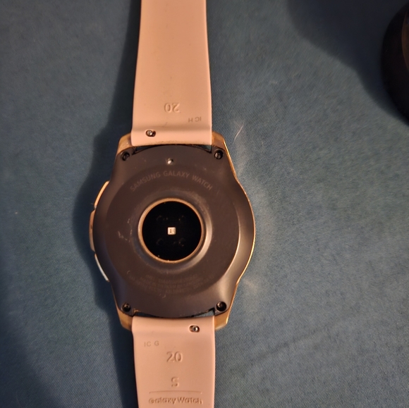 Samsung watch - Picture 3 of 3